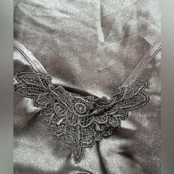 Vintage (90’s) black chemise , nightgown, dress in EUC - Picture 5 of 7